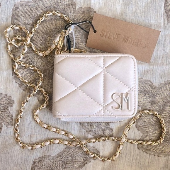 Brand New Steve Madden Vanilla Quilted Wallet w/ Crossbody Gold Tone Chain Strap - Picture 1 of 15